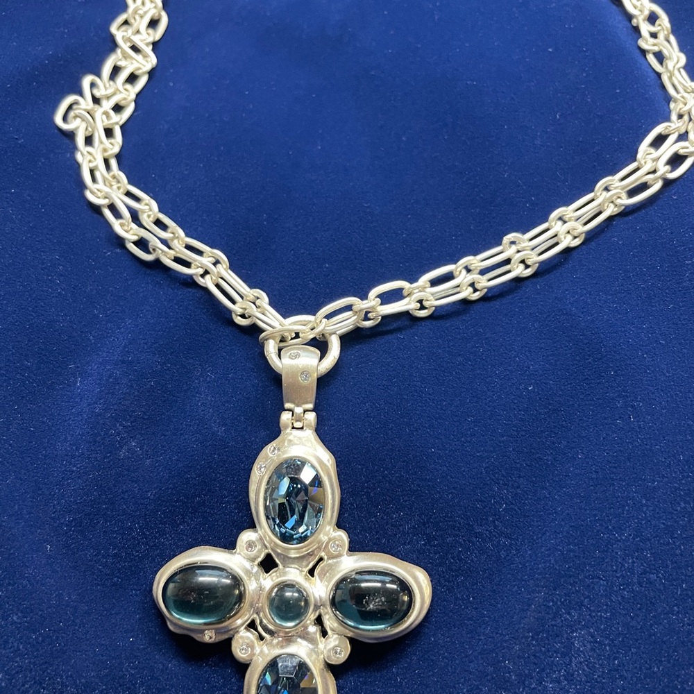 Brighton Silver Tone Necklace 17 inch with Faux Blue Gemstones - Picture 5 of 5